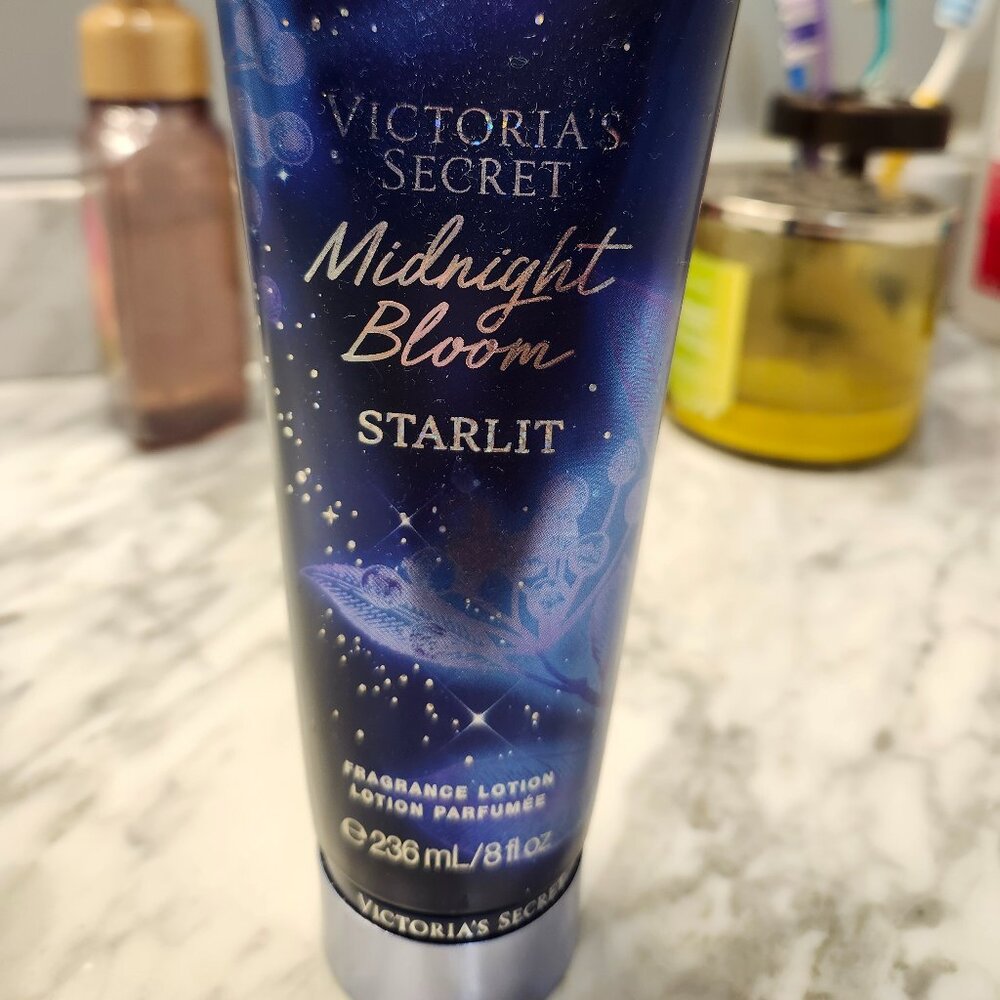 VICTORIA'S SECRET  Midnight Bloom  STARLIT lotion